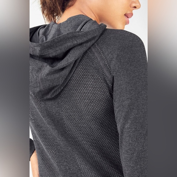 #242 Fabletics Anna Seamless L/S Hoodie - Picture 2 of 5